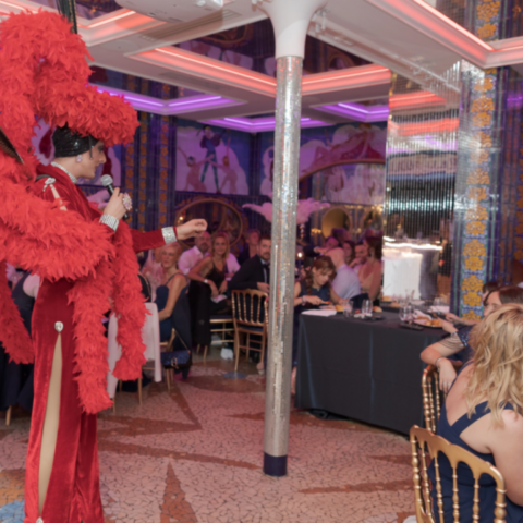 soiree cabaret transformiste corporate
